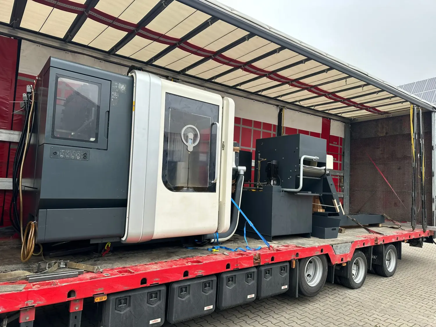 Beta Technik, Maschine wird transportiert
